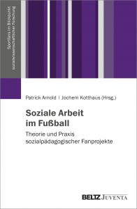 Das Buchcover "Soziale Arbeit im Fußball" mit einem Balkenmuster in verschiedenen Violetttönen.