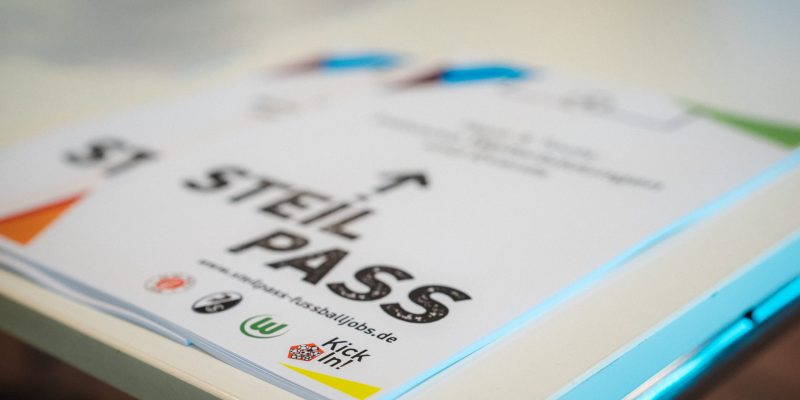 ausgedrucktes Programmheft Steilpass